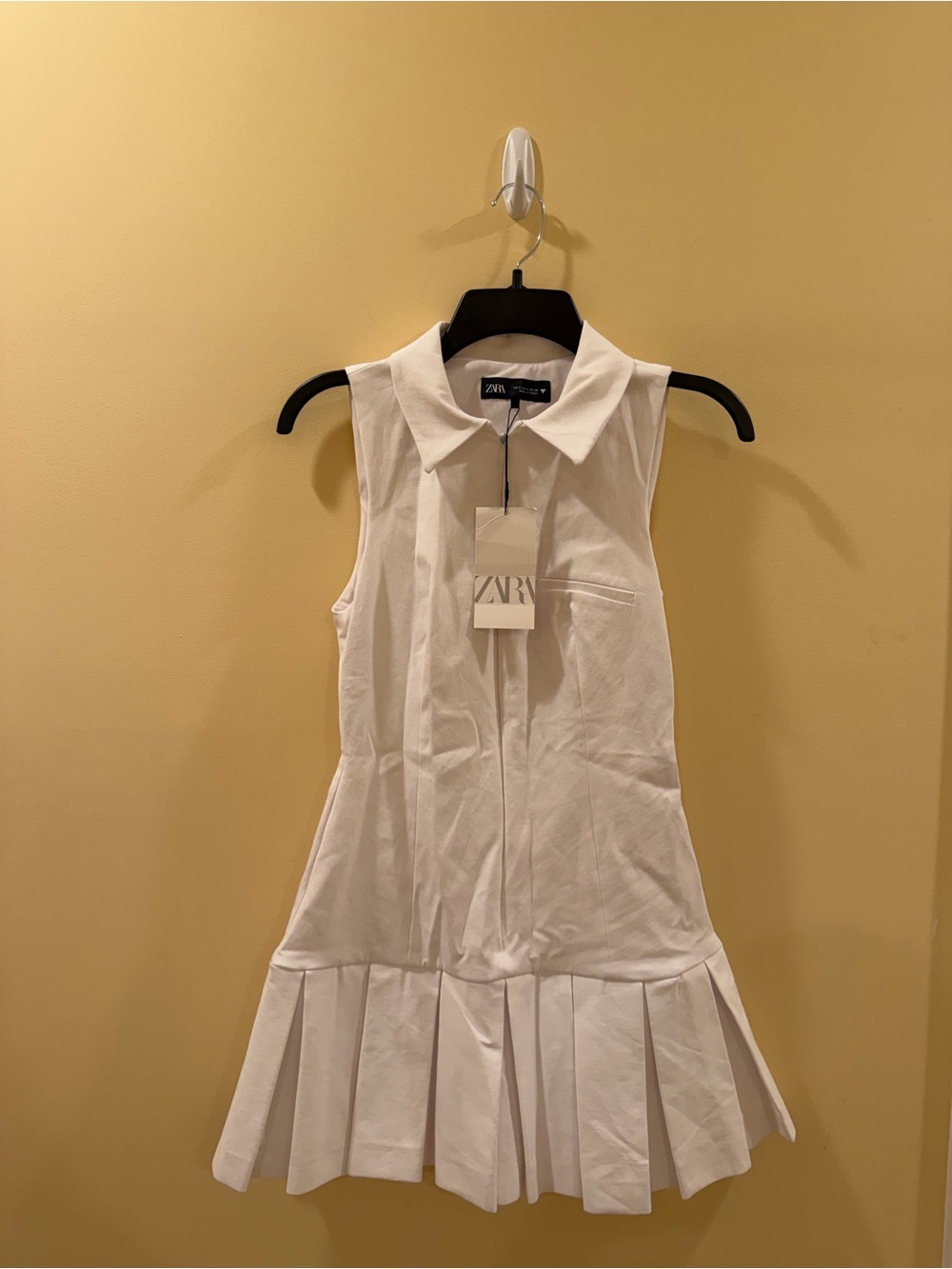 Zara White Sleeveless Collared Pleated Mini Dress